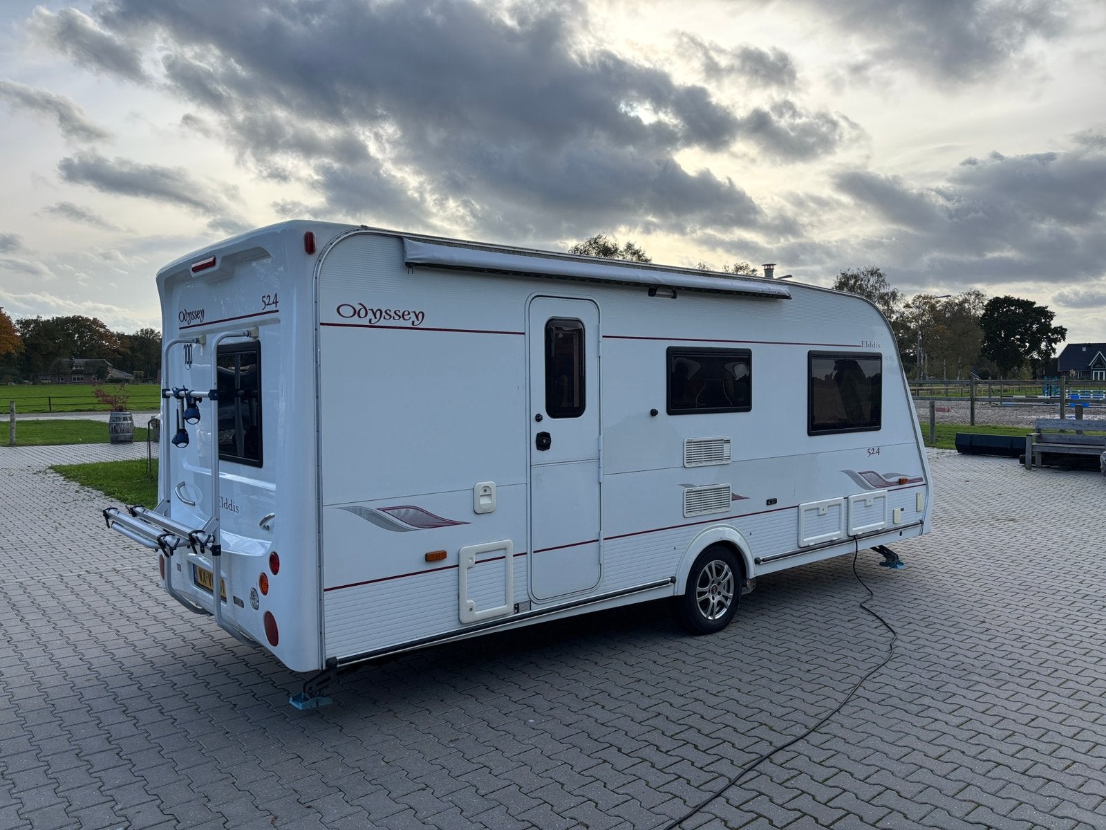 Elddis Odyssey 524 Caravan - Ruim en Compleet, Elddis, Rondzit, Oven, Lengtebed