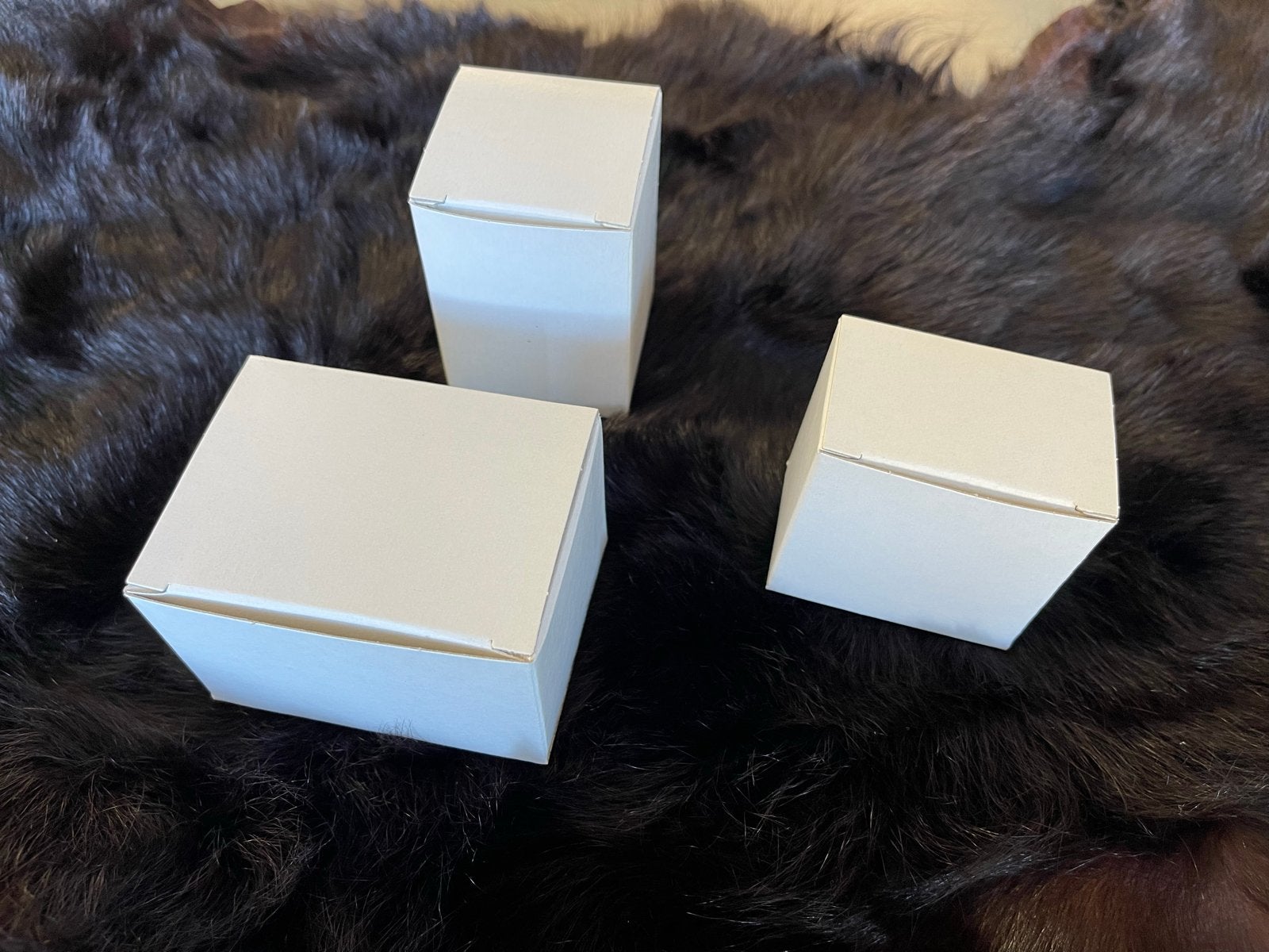 Kleine witte doosjes  van stevig karton, Doos, Opvouwbaar, Minder dan 50 cm, Ophalen of Verzenden