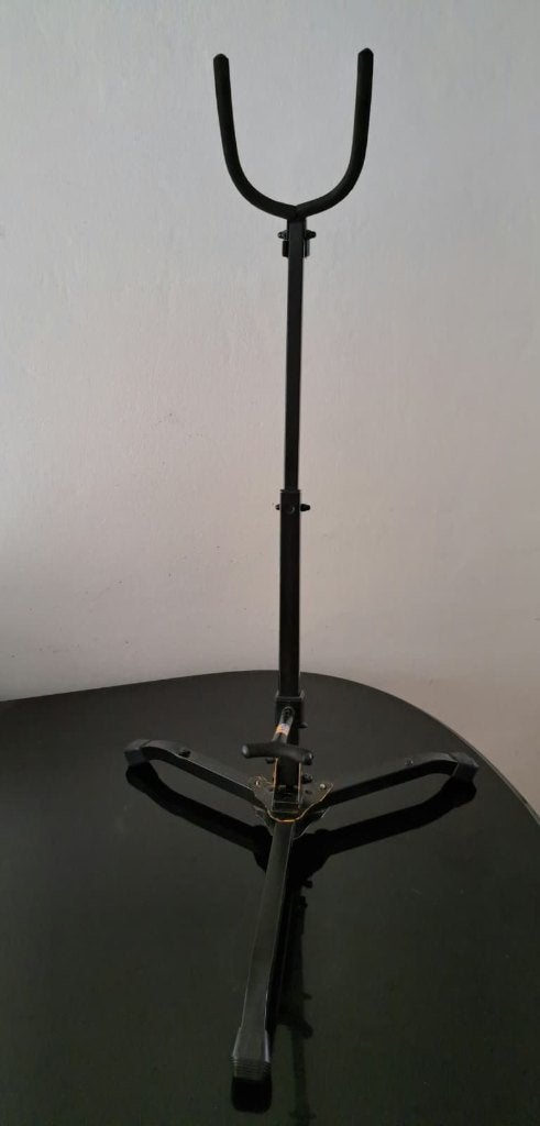 Hercules baritonsax standaard, Muziek en Instrumenten, Standaards, Ophalen, Gebruikt, Instrumentstandaard, Saxofoon