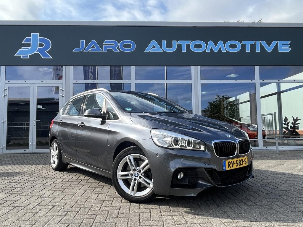 BMW 2-serie Active Tourer 220i High Executive | M-Sport | HU, 1998 cc, 730 kg, Gebruikt, Zilver of Grijs