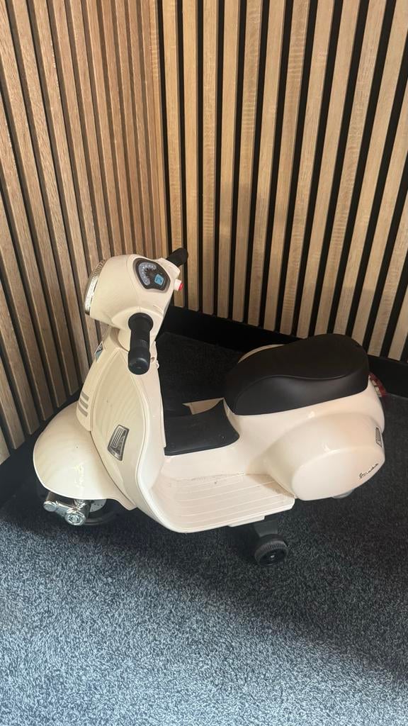 Witte elektrische kinderscooter - Zo goed als nieuw, Ophalen, Zo goed als nieuw, Overige typen