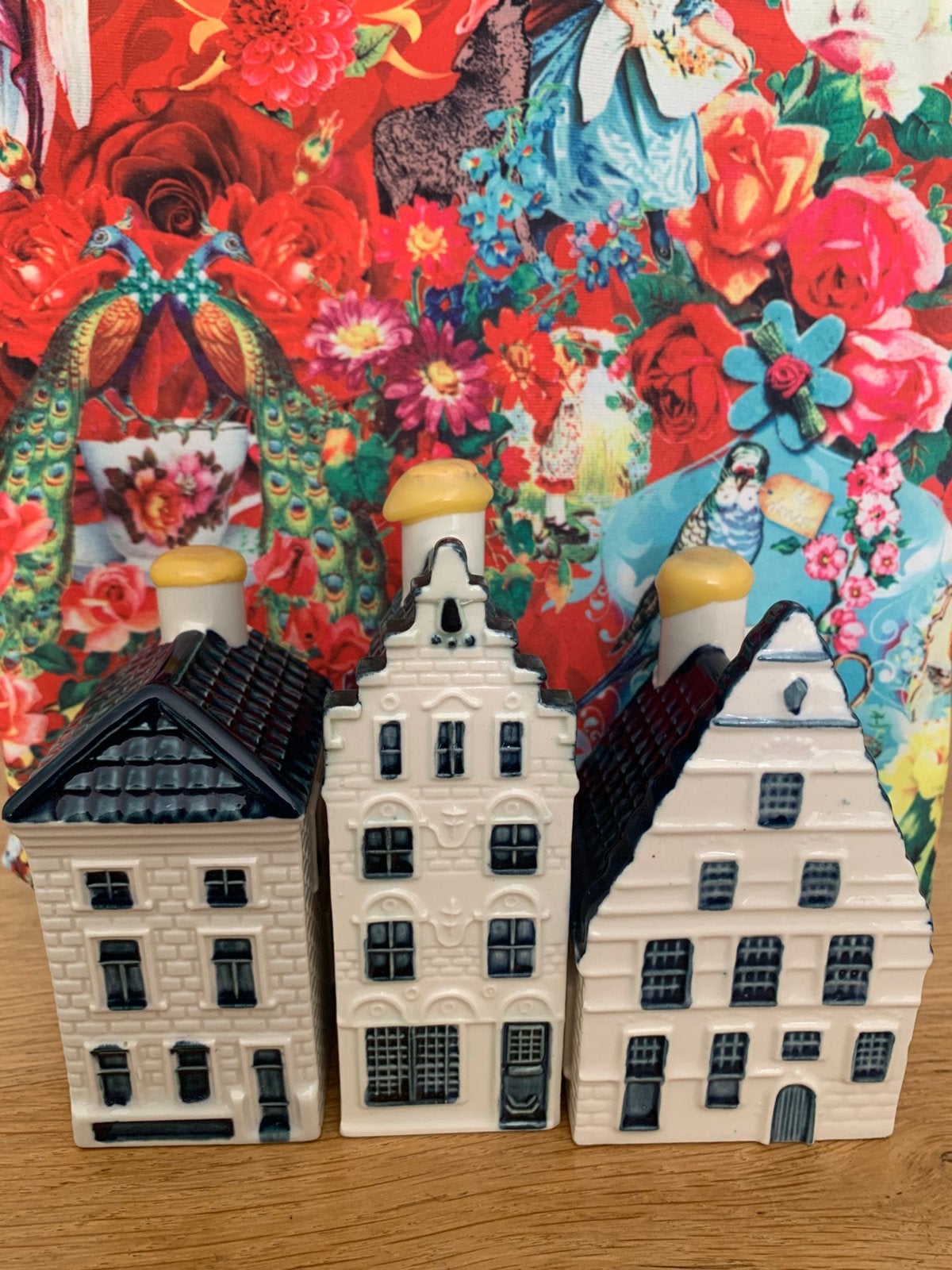 KLM huisjes, Ophalen of Verzenden, Zo goed als nieuw, Gevuld