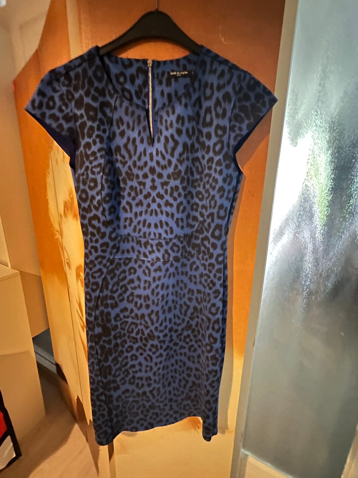 Drôle de Copine Jurk en Jasje met Luipaardprint, Blauw, Maat 42/44 (L), Ophalen of Verzenden, Zo goed als nieuw