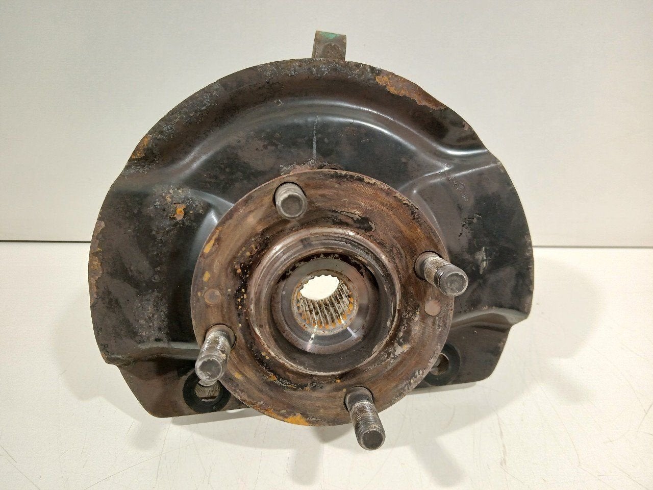 Wielnaaf rechts voor Mitsubishi Space Star, Onderdelen@venauto.nl, Van der Ven Autorecycling B.V., Gebruikt, Ettenseweg 76, 4706 PB Roosendaal, The Netherlands
