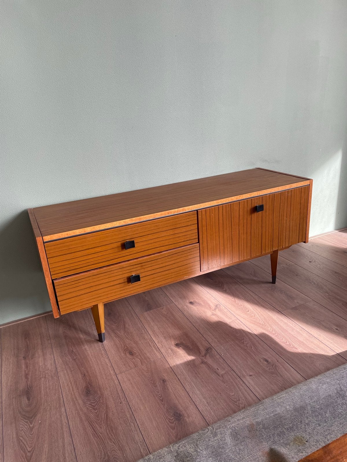 Vintage Mid-Century TV-meubel / Lowboard (Jaren '60)