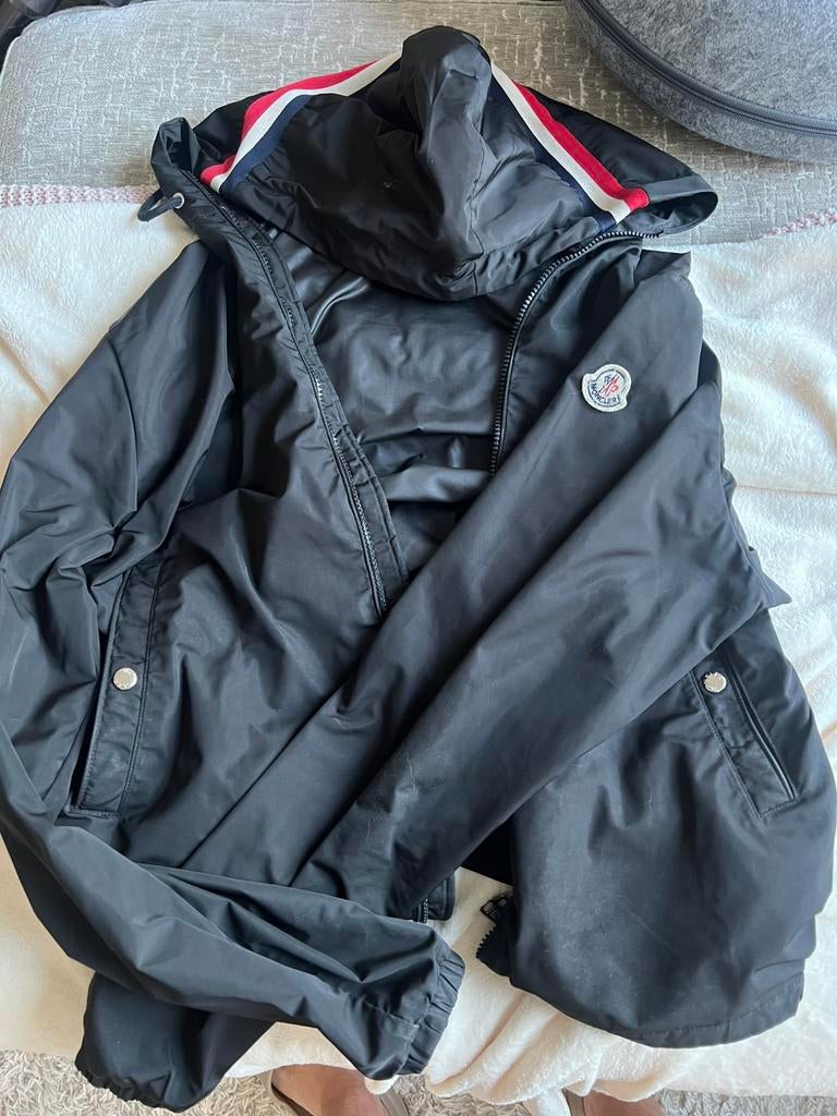 Moncler zomerjas, Ophalen of Verzenden, Zo goed als nieuw, Zwart
