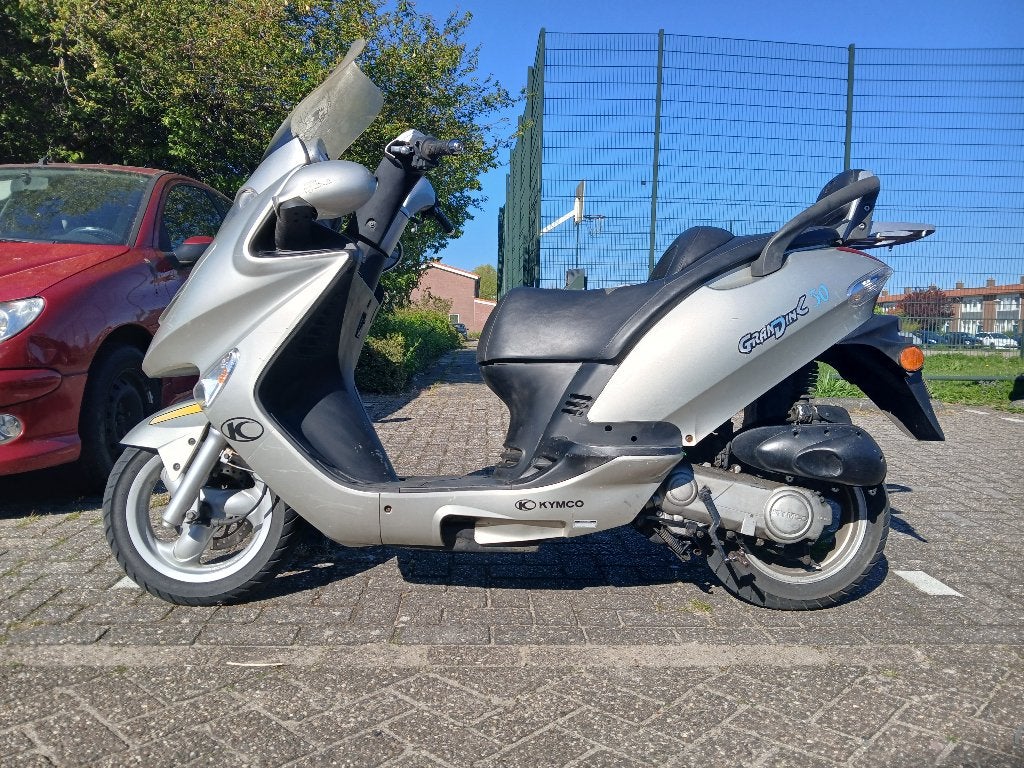 Te koop: Kymco Grand Dink 50, Fietsen en Brommers, Scooters | Kymco, Ophalen, Gebruikt, Benzine, Overige modellen
