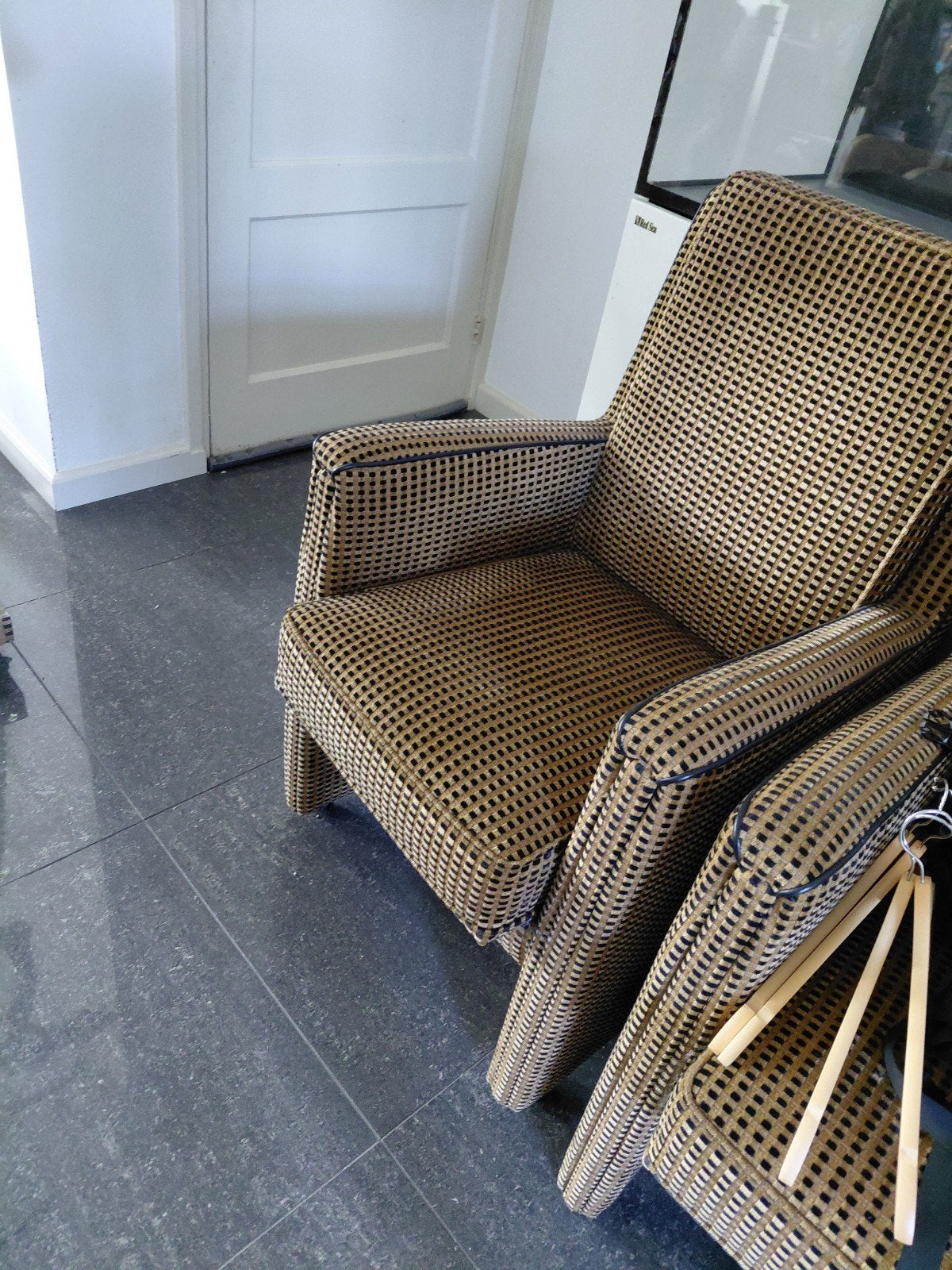 Set van 6 fauteuils met zwart-bruin ruitpatroon, Ophalen, Minder dan 75 cm, Zo goed als nieuw, Leer