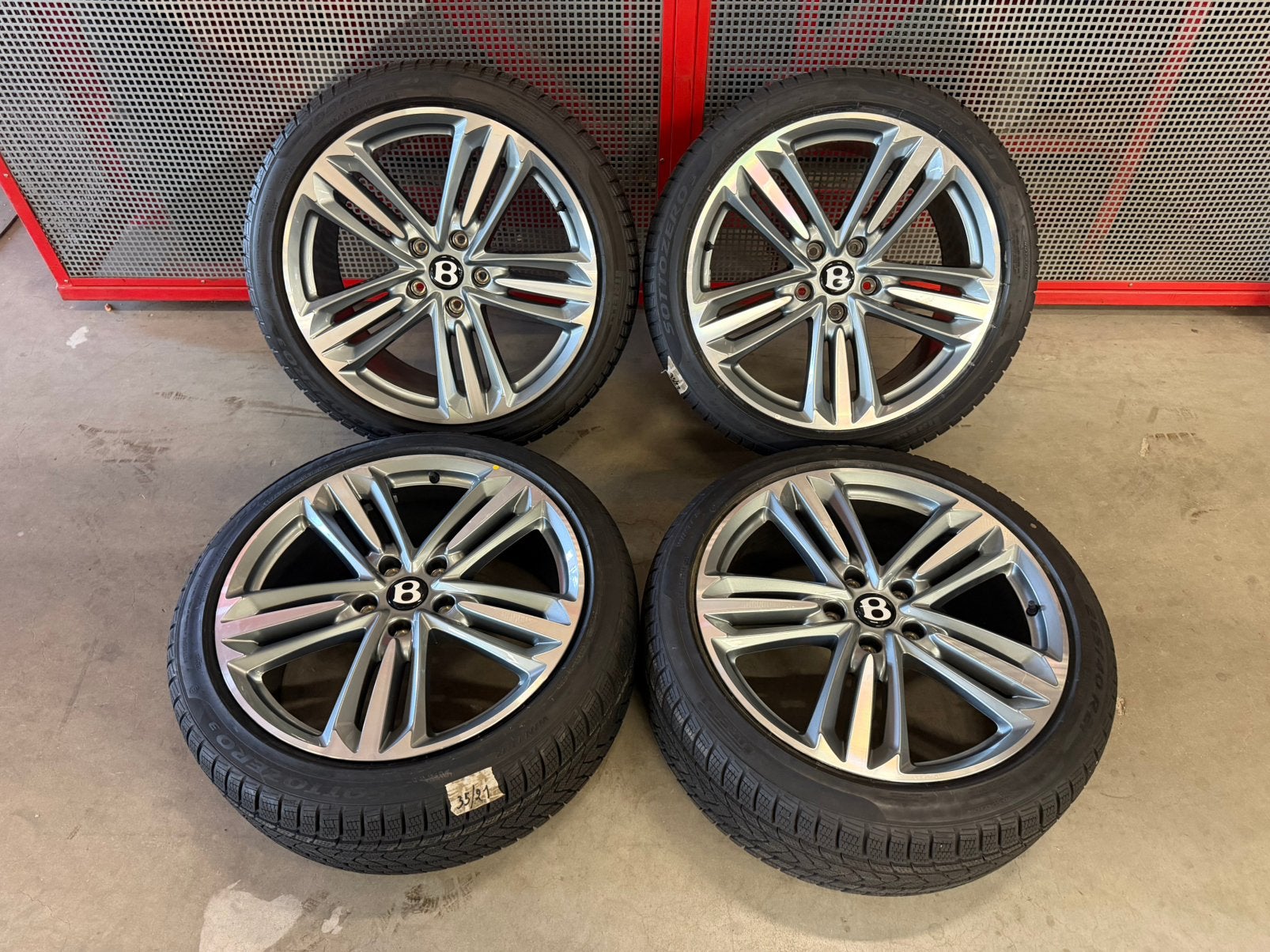Bentley Flying Spur Continental 21 inch Tri Spoke Winterset, Ophalen, 265 mm, Banden en Velgen, 21 inch