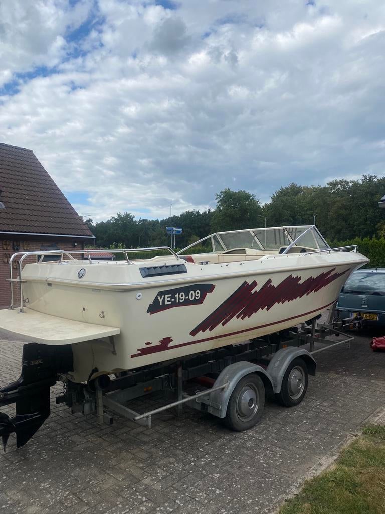 Larson Speedboot - Klaar voor het water!, Gebruikt, Binnenboordmotor, 120 tot 200 pk, Ophalen of Verzenden