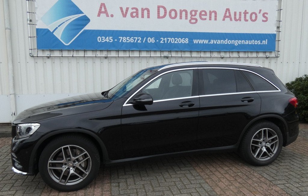 Mercedes-benz GLC-KLASSE 250 4MATIC AMG Automaat,Pano,Navi,C, Auto's, Automaat, Gebruikt, Euro 6, Zwart