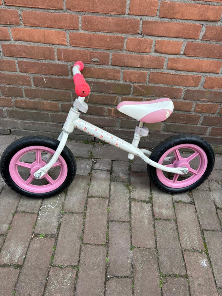 Net loopfietsje, Kinderen en Baby's, Speelgoed | Buiten | Voertuigen en Loopfietsen, Ophalen, Zo goed als nieuw, Loopfiets
