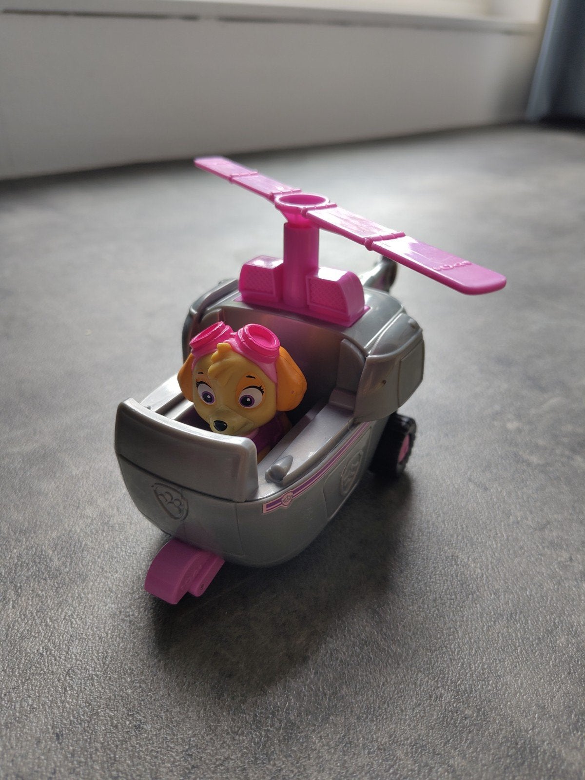 Paw Patrol Skye figuur en voertuig ZGAN, Ophalen of Verzenden, Zo goed als nieuw