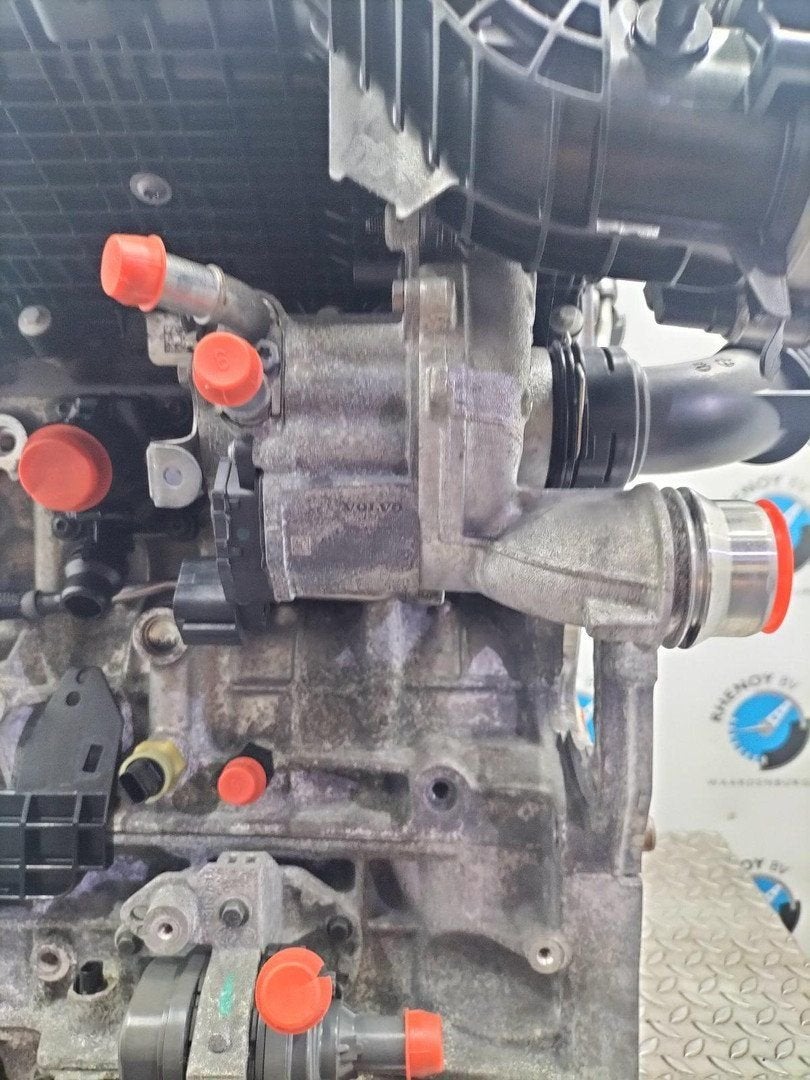 VOLVO V90 TURBO 32140099 2022, Ophalen of Verzenden, Gebruikt, ARN erkend