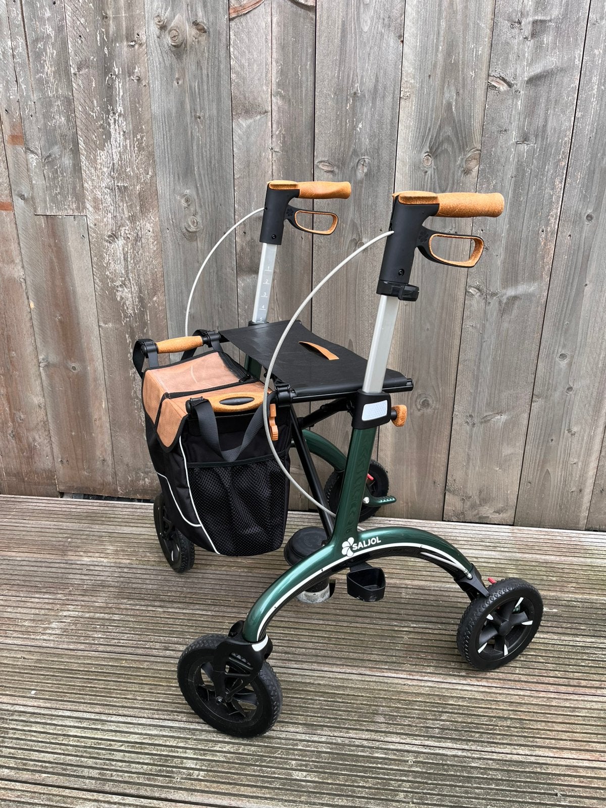 Saljol Carbon Rollator – In Absolute Nieuwstaat!, Diversen, Ophalen, Lichtgewicht, Zo goed als nieuw