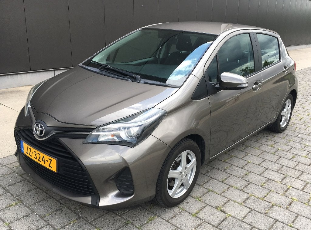 Toyota Yaris 1.0 16V Vvti 5DR 2016 Grijs, Auto's, Voorwielaandrijving, 730 kg, Origineel Nederlands, 24 km/l