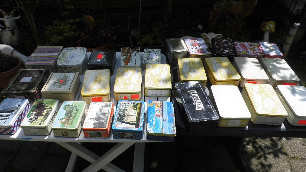 blikken/circa 80 blikken in 4 tassen.    ophalen, Ophalen, Gebruikt, Overige, Overige merken
