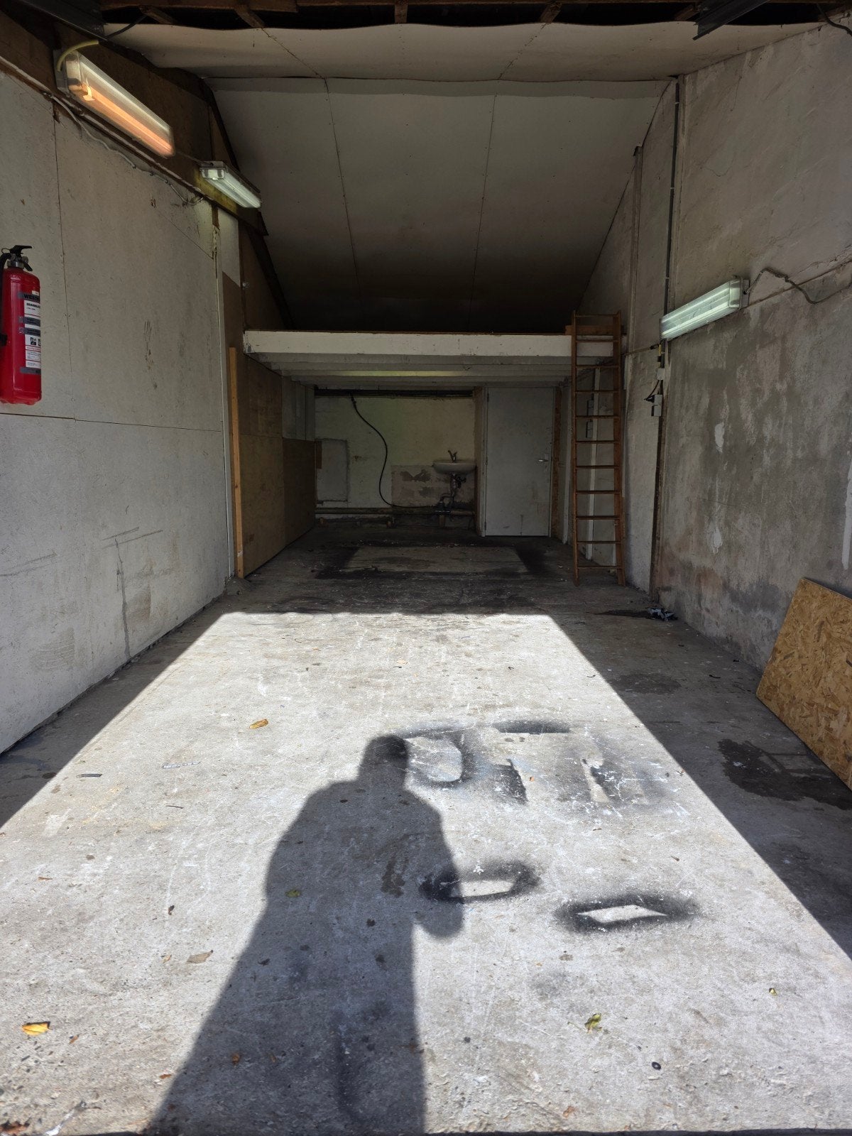bedrijfsruimte, loods, garagebox te huur, 35 m², Huur, Bedrijfsruimte