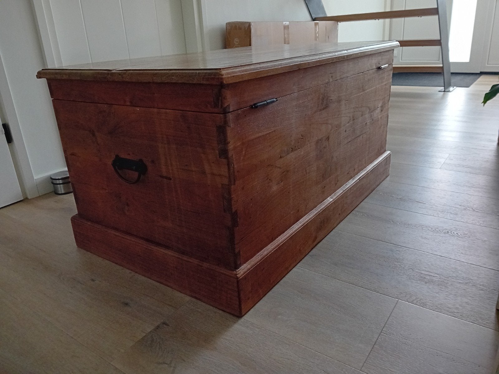 Houten kist / salontafel - opknapbeurt nodig, Ophalen, Gebruikt, 50 tot 100 cm, 50 tot 75 cm
