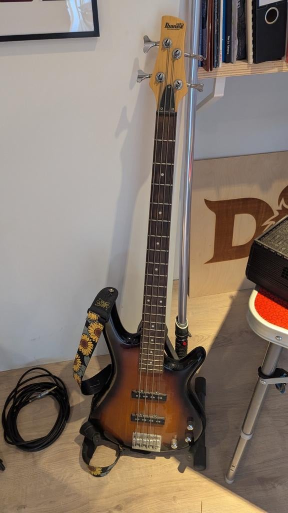 Ibanez Gio Basgitaar - Perfect voor beginners!, Ophalen, Gebruikt, Elektrisch