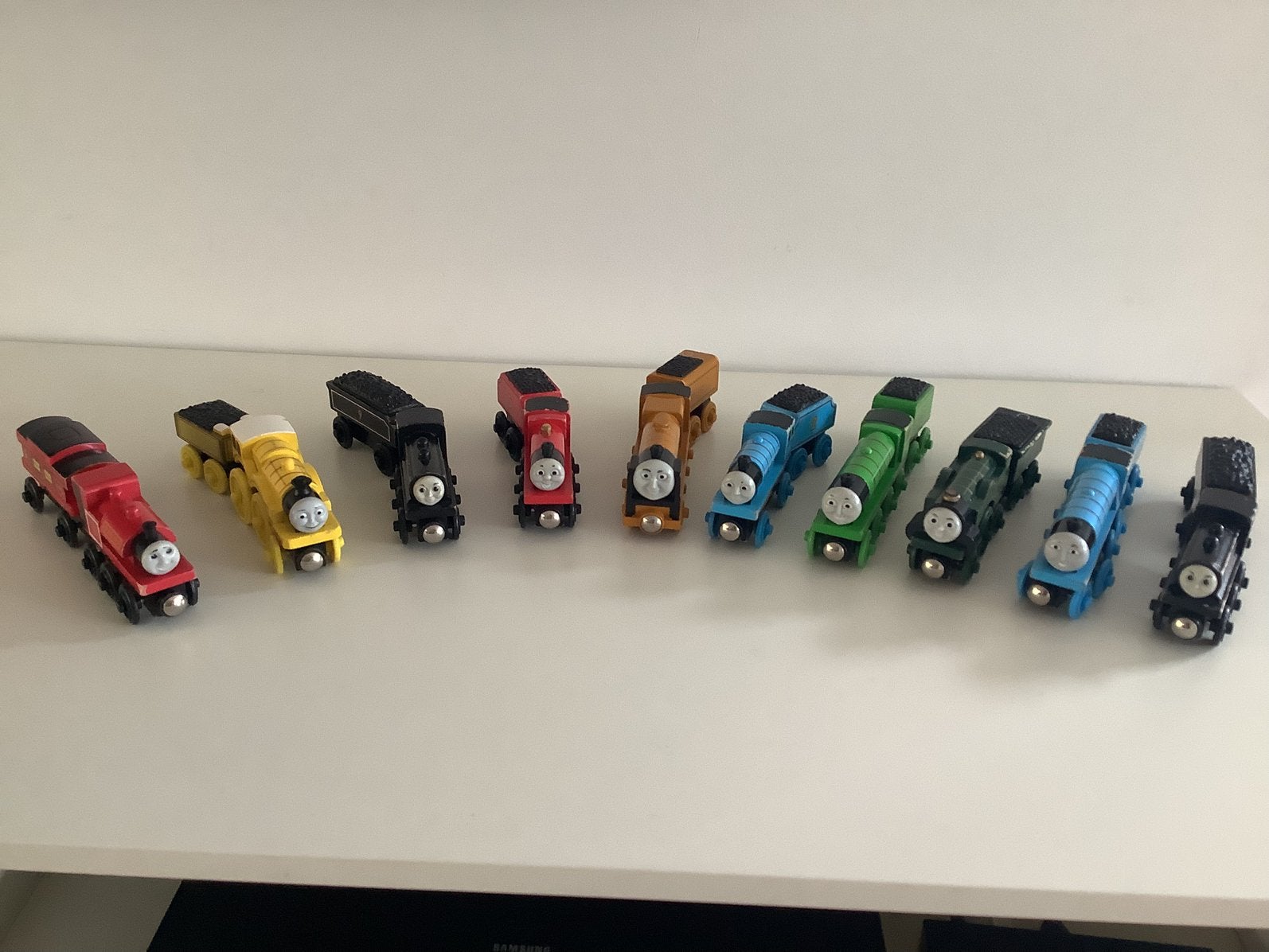 Thomas de trein locomotief en tender 8 stuks ook los te koop, Ophalen of Verzenden, Gebruikt
