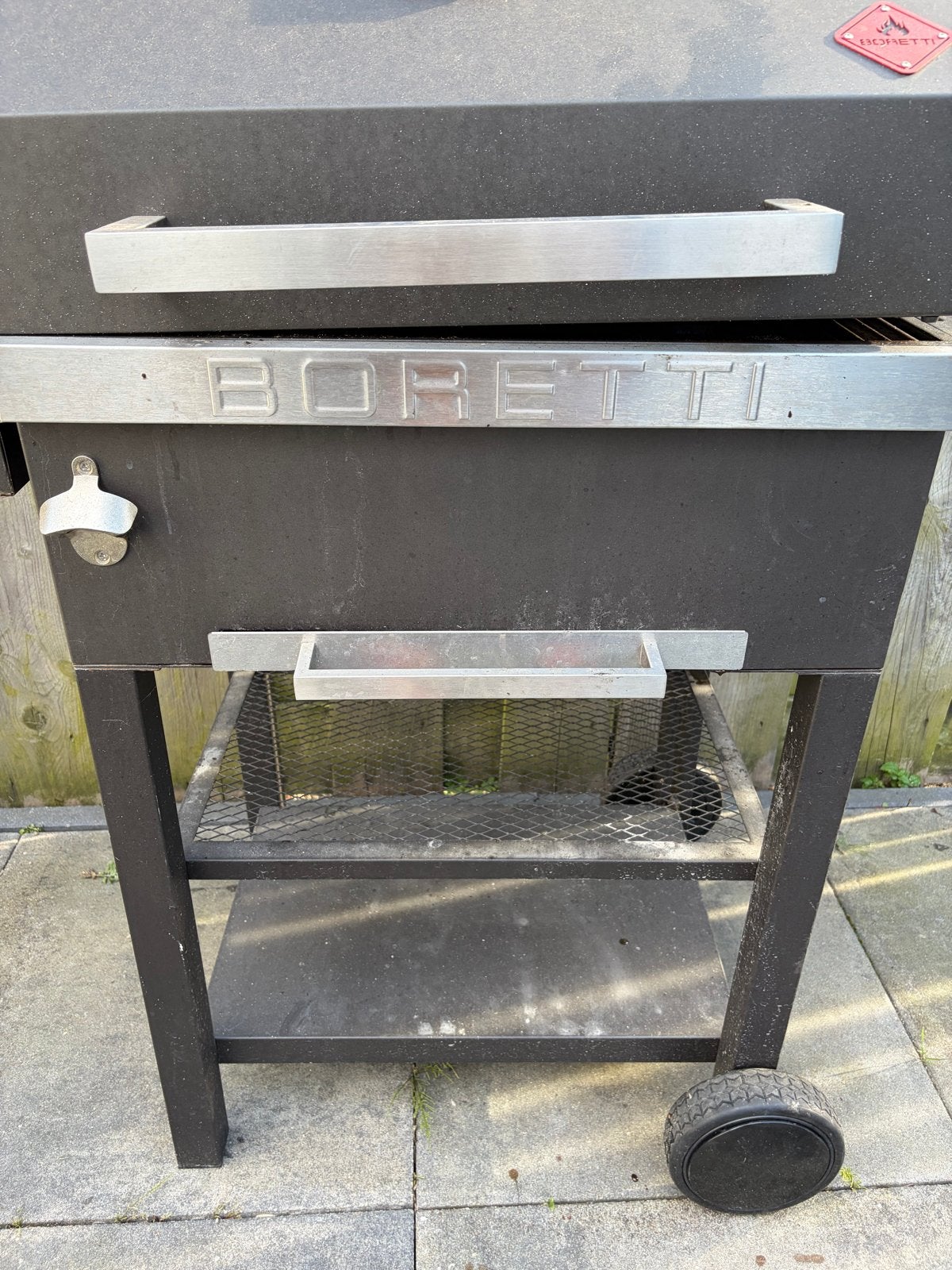 Boretti houtskool BBQ met thermometer en zijtafels, Ophalen, Gebruikt