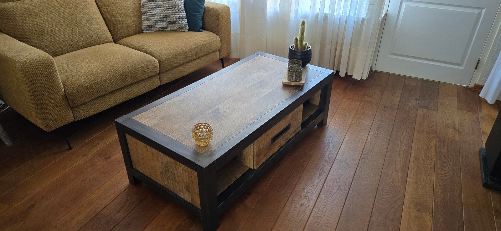 Salontafel van Lamulux 25 euro, Ophalen, Kunststof, Gebruikt, 100 tot 150 cm