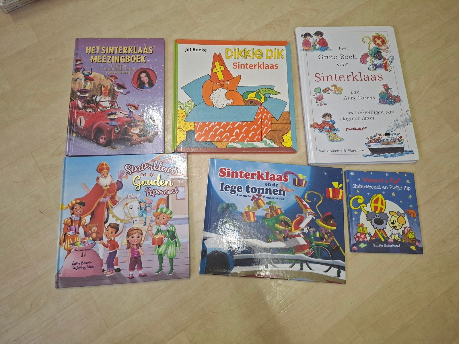 Sinterklaas Boekenpakket - 6 Leuke Verhalen voor Kinderen, Ophalen, Zo goed als nieuw, Diverse auteurs