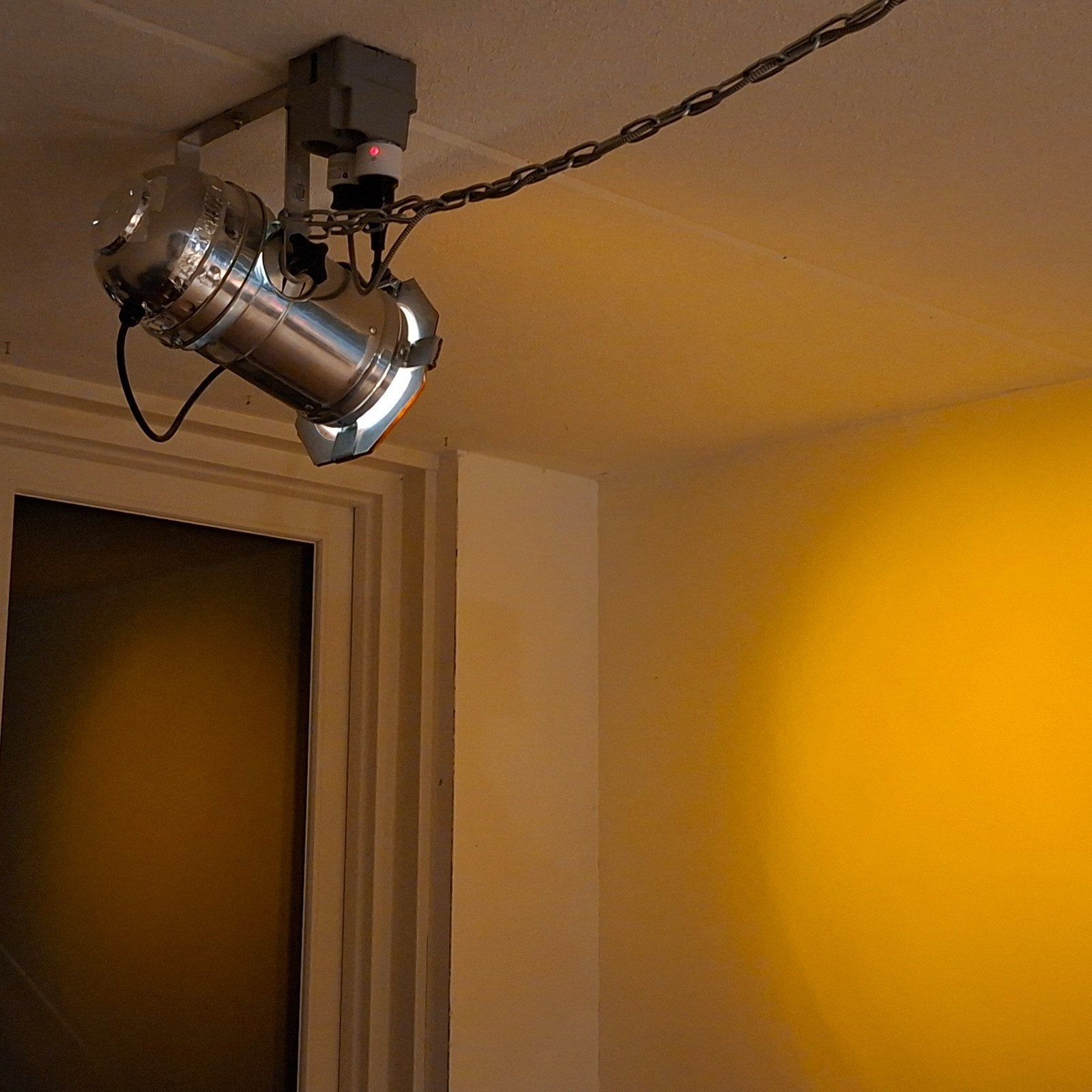 PAR 56 Theaterspot met LED lamp en geelfilter, Metaal, Overige merken, Gebruikt, Industrieel