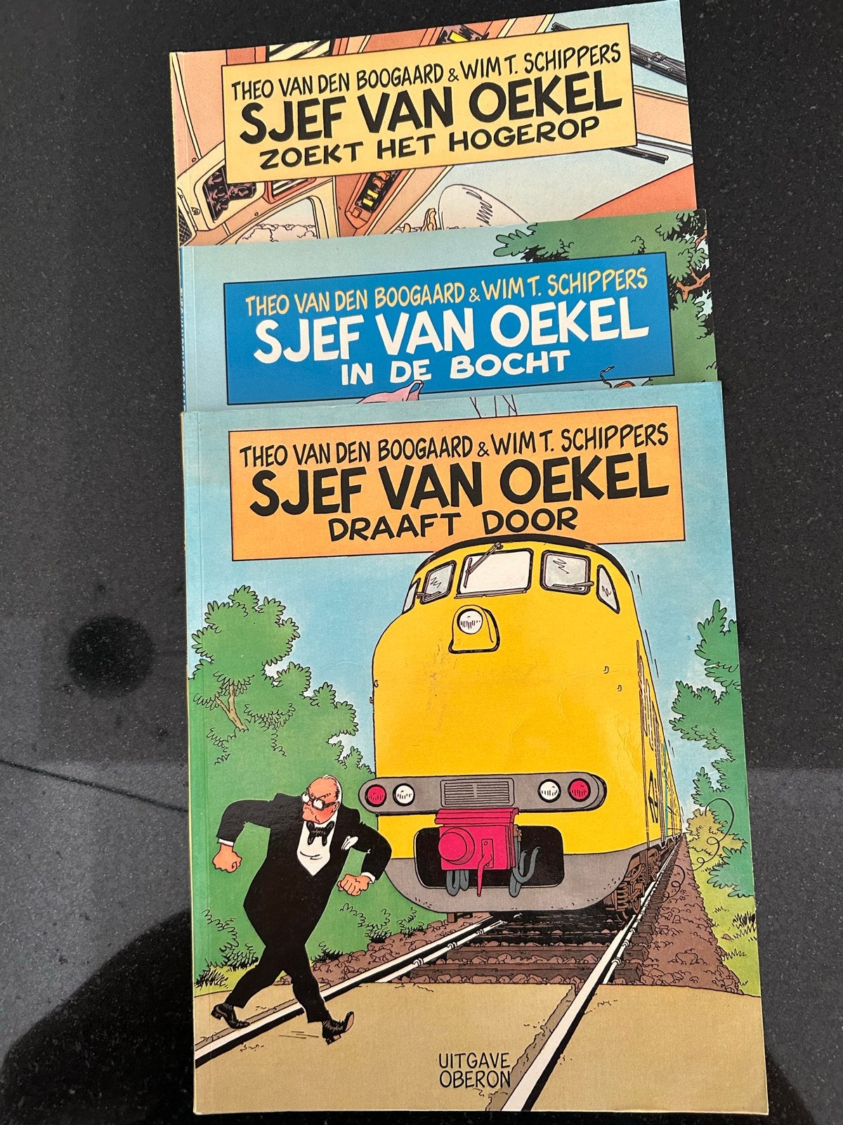 Diverse stripboeken: Sjef van Oekel, Hop Doorzon, Sky High, Meerdere stripboeken, Ophalen of Verzenden, Gelezen