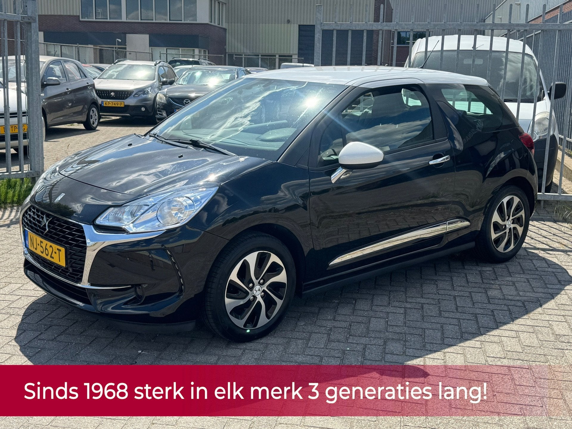 Citroen DS3 1.2 PureTech Chic 82PK! NL AUTO NAP! 2e eigenaar, Voorwielaandrijving, Stof, Gebruikt, 1199 cc