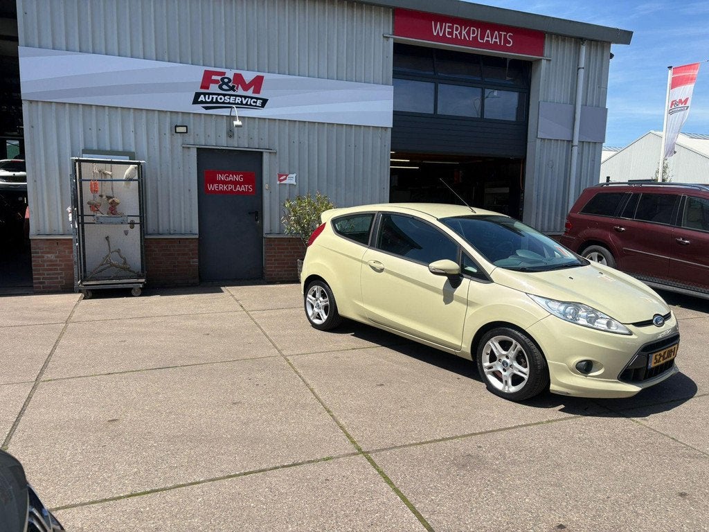 Ford Fiesta 1.6 Sport Airco, pdc achter, Auto's, Ford, 1596 cc, Stof, Gebruikt, 31 €/maand