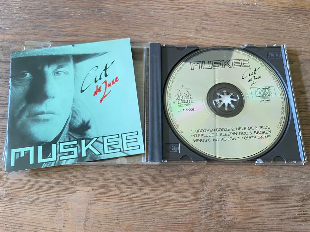 Muskee: cut de luxe, Ophalen of Verzenden, Gebruikt, Overige genres
