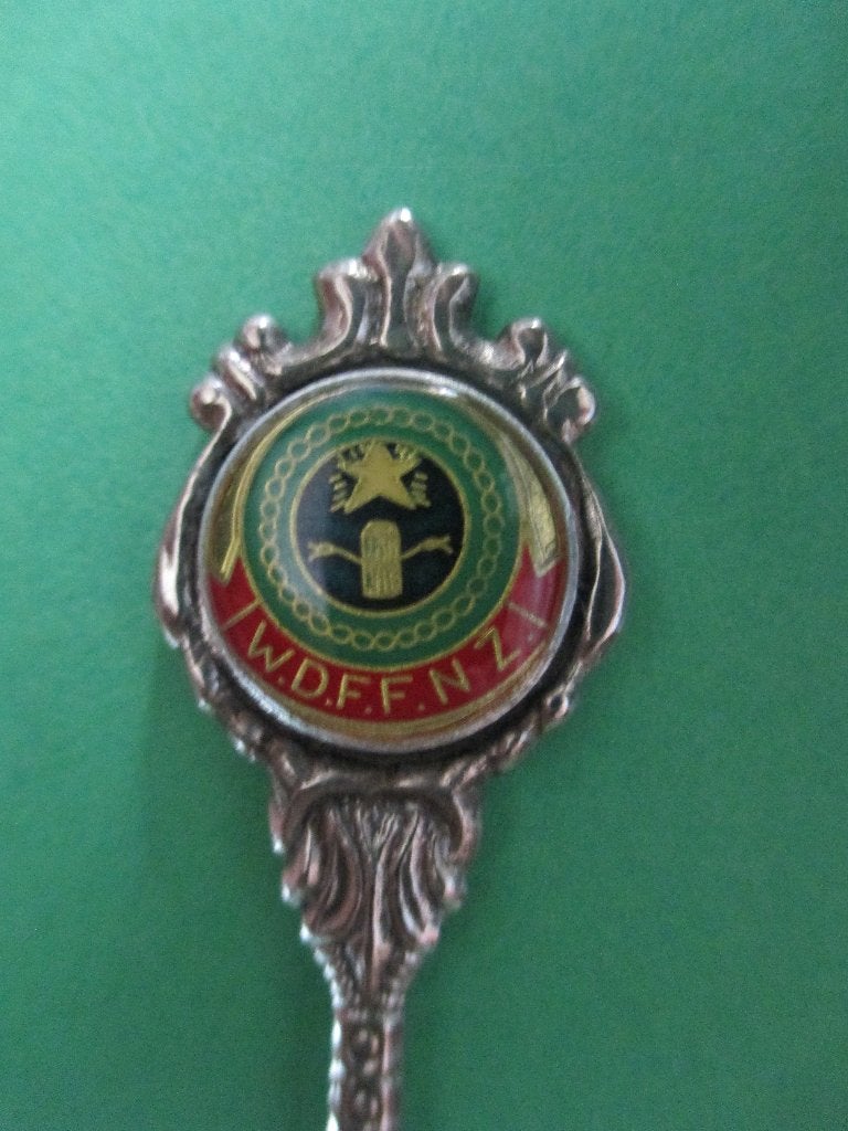 Lepeltje W.D.F.F.N. Nieuw Zeelnad, Verzenden, Zo goed als nieuw