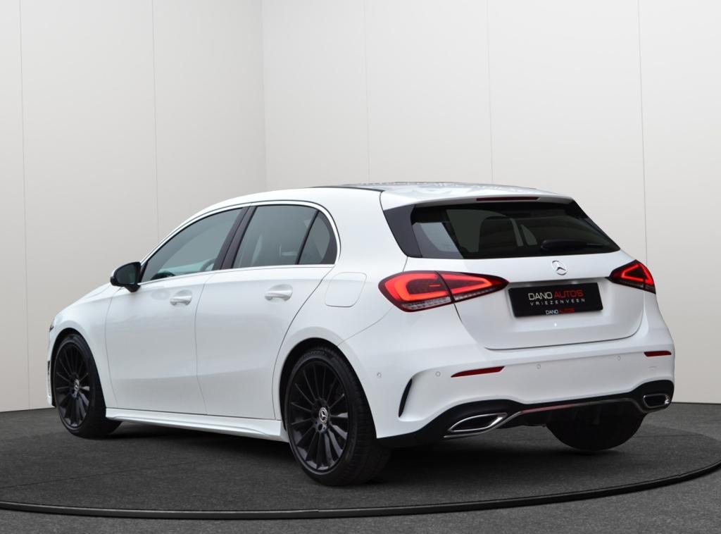 Mercedes-Benz A-Klasse A250 AMG Line LED/Navi/Widescreen/18', Gebruikt, 4 cilinders, Wit, Bedrijf