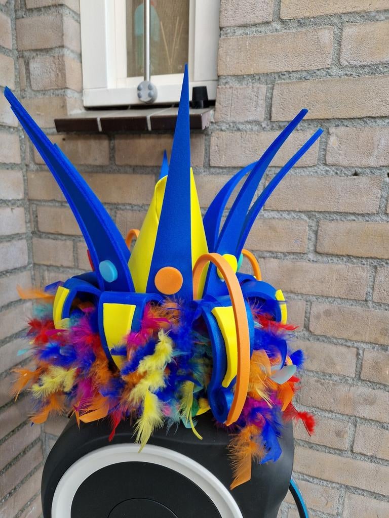 2x hoed kleurig, Ophalen of Verzenden, Zo goed als nieuw, Carnaval