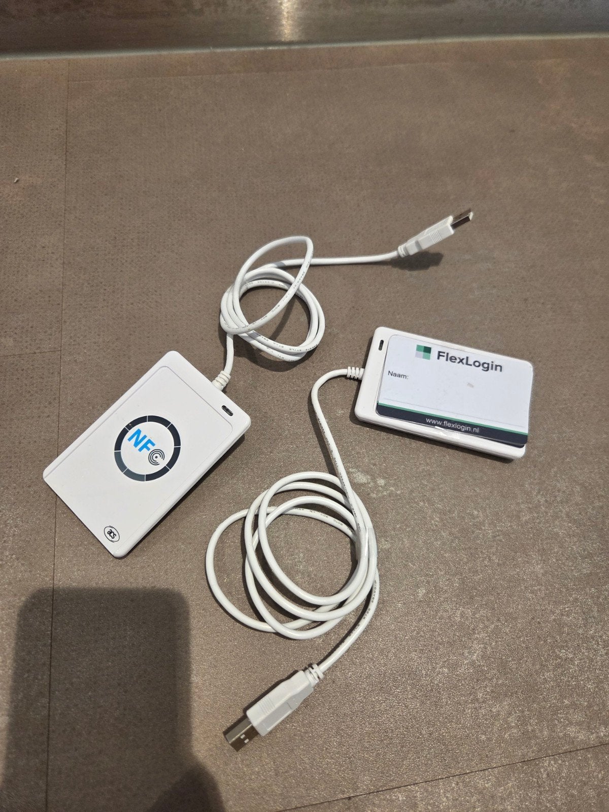 2x FlexLogin NFC cardreader USB – contactloze paslezer, Ophalen, Gebruikt