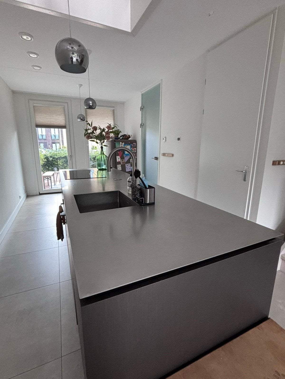 Stijlvol kookeiland uit 2021 (volledige keuken), Ophalen, 200 liter of meer, Met aparte vriezer, 160 cm of meer