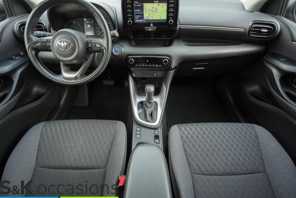 Toyota Yaris 1.5 Hybrid 10 jaar Garantie NAVI Keyless ACC, Auto's, Toyota, Gebruikt, Euro 6, 1490 cc, Bedrijf
