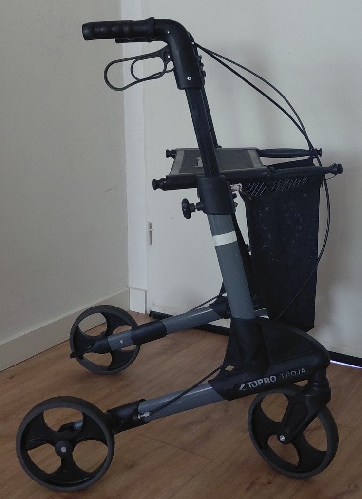 Rollator Topro Trojo Classic M + Boodschappen netje (6.6 kg), Ophalen of Verzenden, Opvouwbaar, Zo goed als nieuw