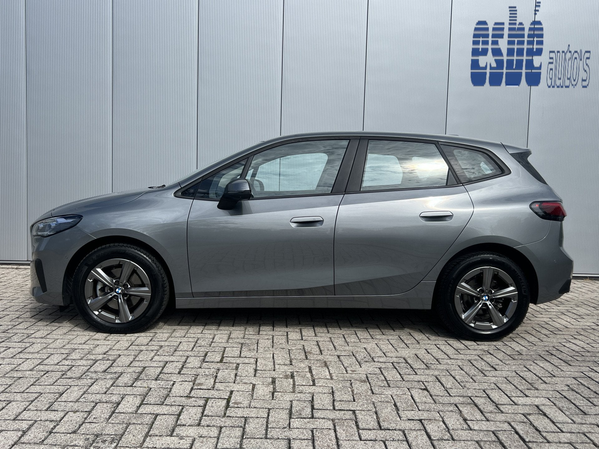BMW 2 Serie 218i Automaat Premium Navigatie Prof Live Cockpi, Dealer onderhouden, Gebruikt, Met garantie (alle), 1445 kg
