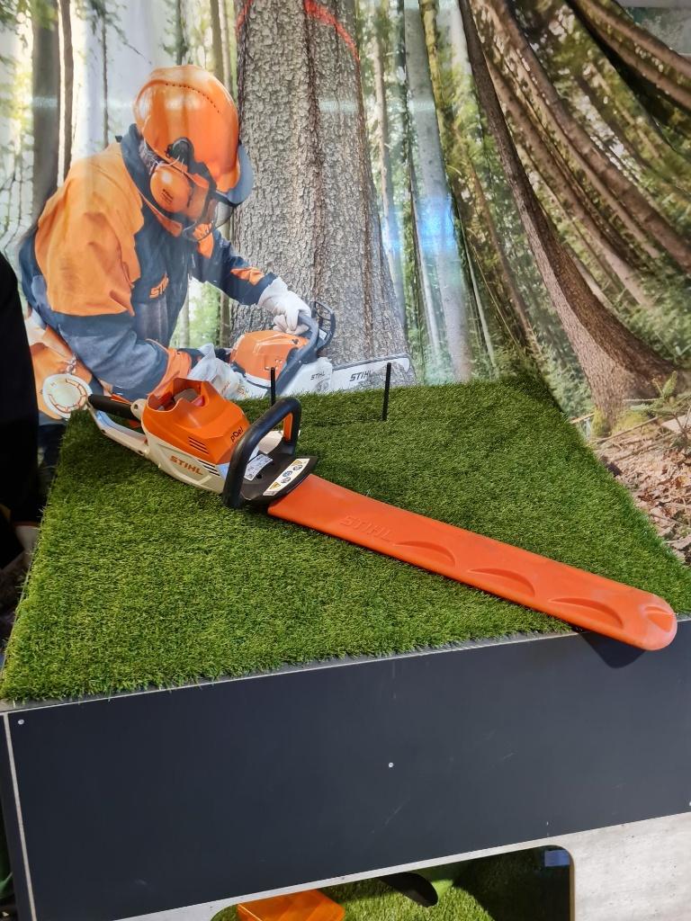 STIHL HSA 100 met garantie, Ophalen of Verzenden, Zo goed als nieuw, Accu, Stihl