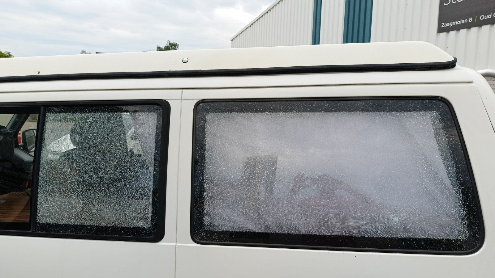 2 ruiten voor VW California kampeerbus 1991, Ophalen of Verzenden