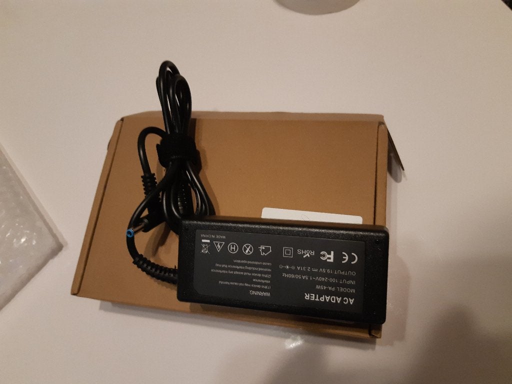 Partij 15x Oplader voor laptopeerste text lezen daarna   !!!, Computers en Software, Laptop-opladers, Ophalen of Verzenden, Gebruikt