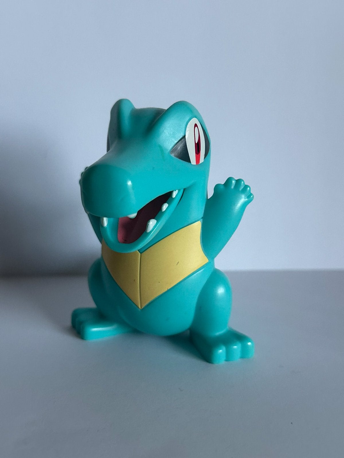 Mc Donald’s Pokémon figuur Totodile, Ophalen of Verzenden, Zo goed als nieuw