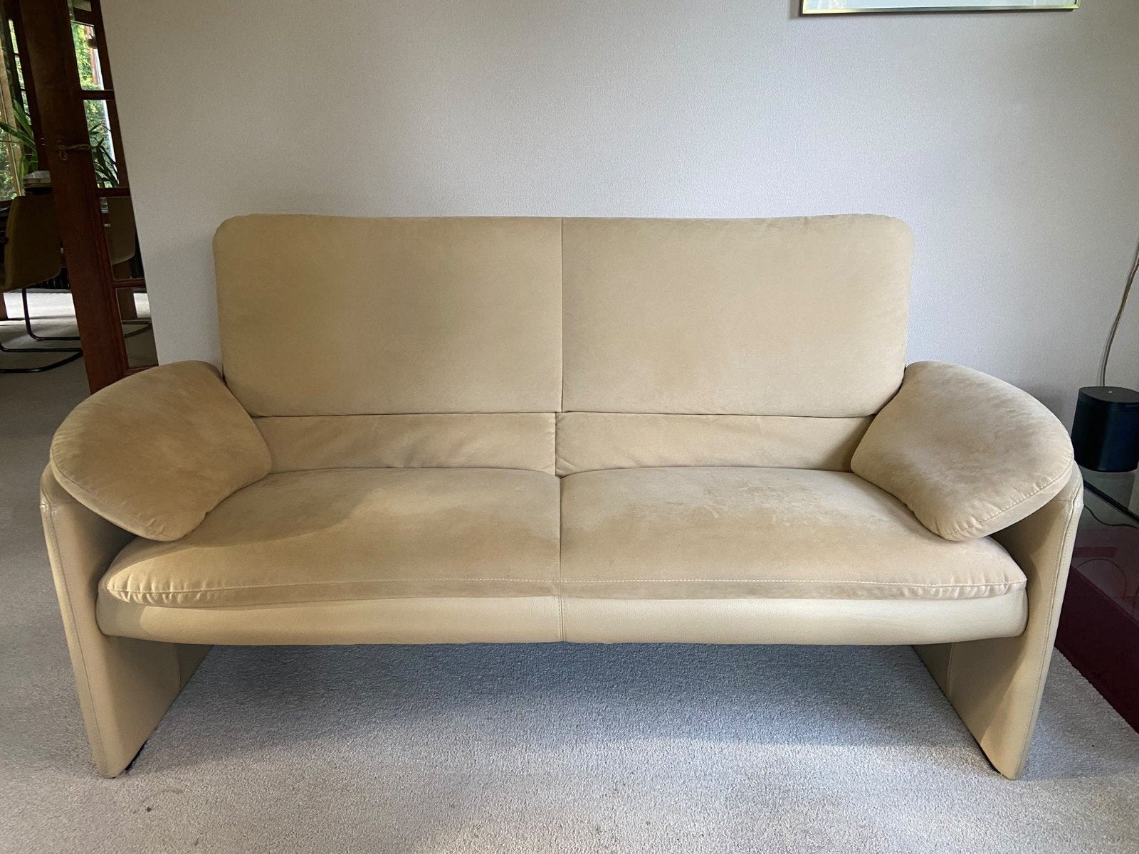 set van 2 Comfortabele tweezitsbanken - Crèmekleurig, Huis en Inrichting, Ophalen, Modern, Comfortabel, Gebruikt, 150 tot 200 cm