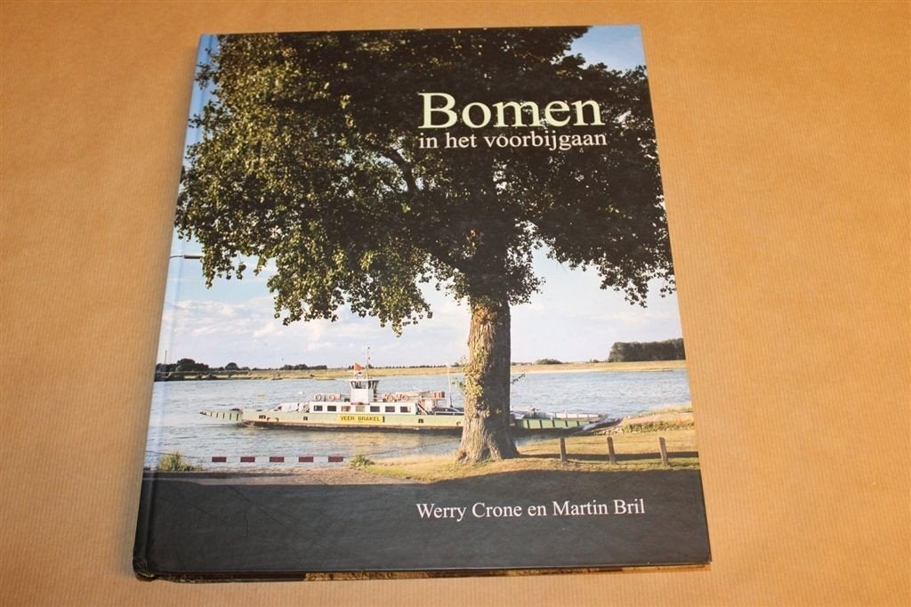 Bomen in het Voorbijgaan — Fotoboek Monumentale Bomen NL, Ophalen of Verzenden, Zo goed als nieuw, Bloemen, Planten en Bomen