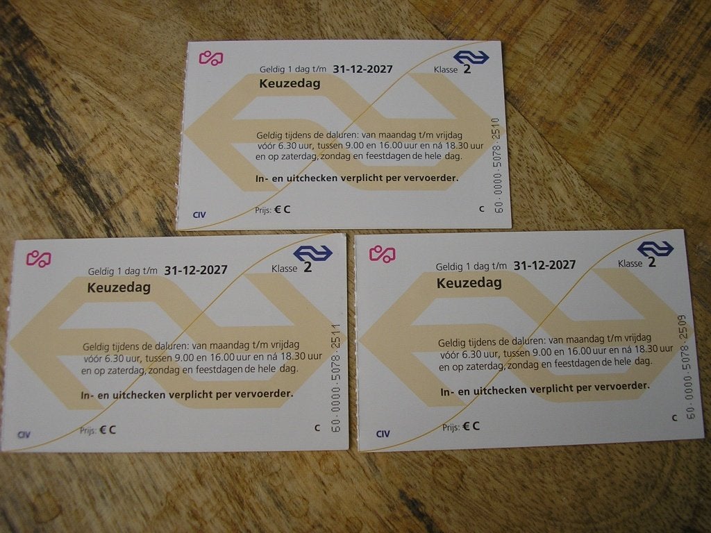 1 Treinkaart/Dagkaart voor 60+ voor de daluren (2 verkocht), Eén persoon, Trein, Nederland, Algemeen kaartje