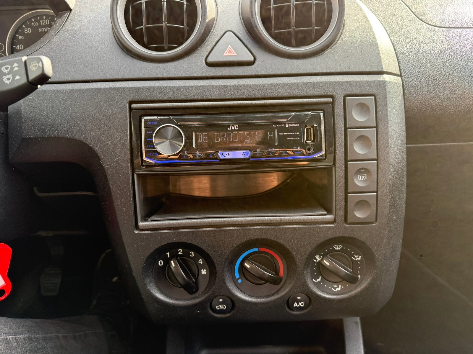 Foto 14 van Ford Fiësta 1.3 | Elek pakket | Nwe Apk