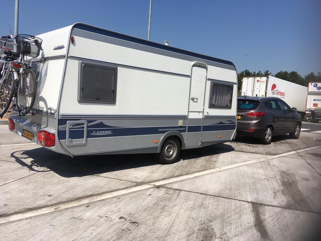 Fendt Saphir 470 Frans bed, Ventura voortent 300, Caravans en Kamperen, Caravans, Rondzit, Particulier, Luifel, Tot en met 4